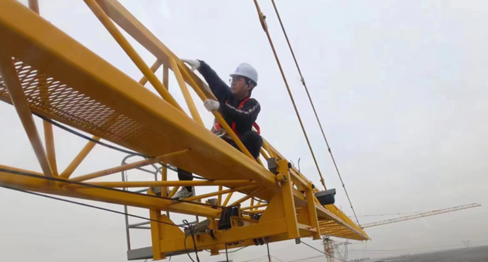 天泰分公司開展2023年春季起重機(jī)械專項檢查