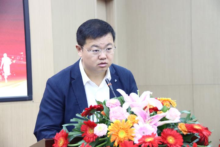 第七屆員工成長報(bào)告會發(fā)言選登（一）時(shí)不我待    發(fā)奮舉績