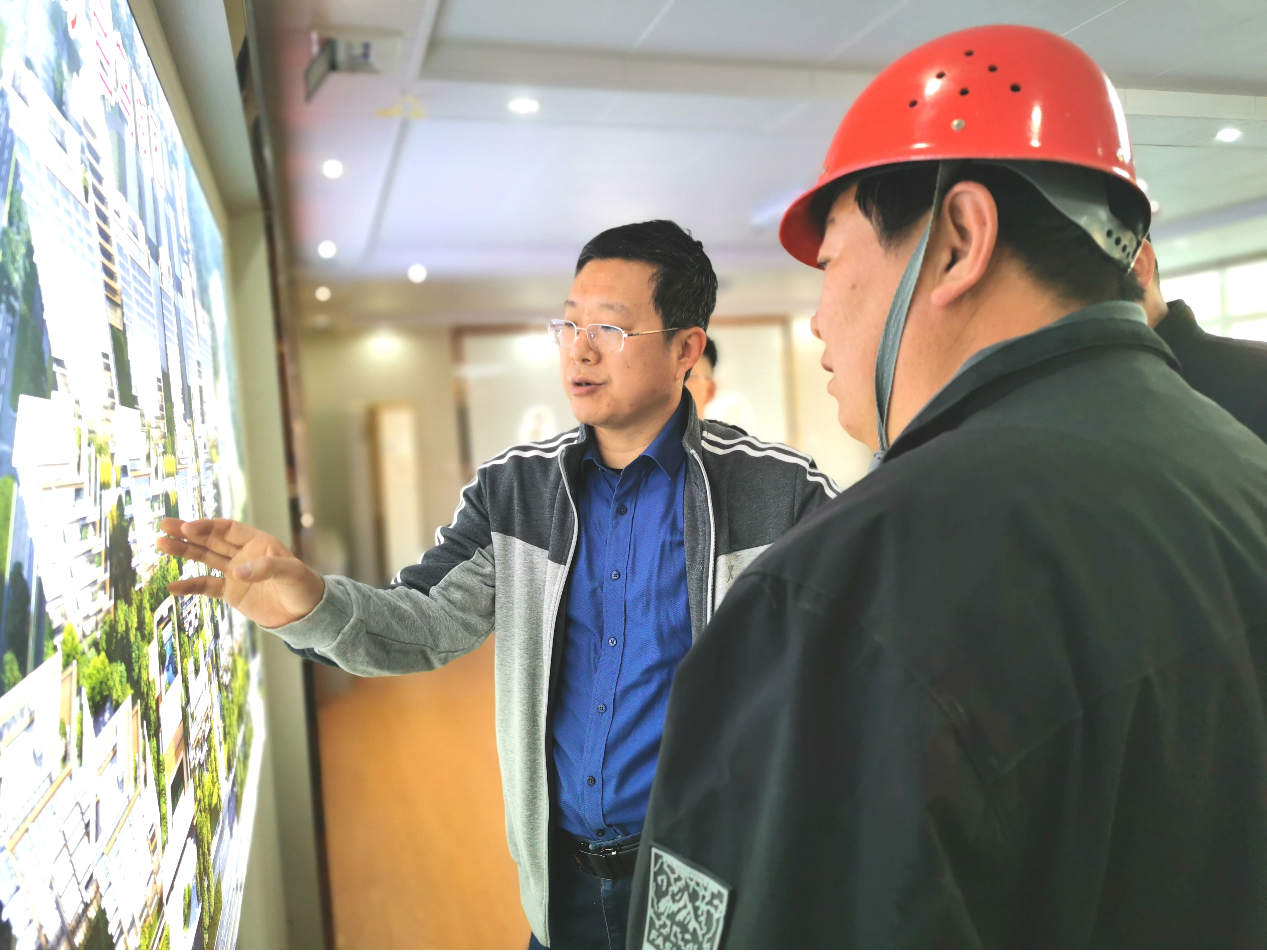 董事長(zhǎng)楊海波帶隊(duì)到江山賦項(xiàng)目調(diào)研