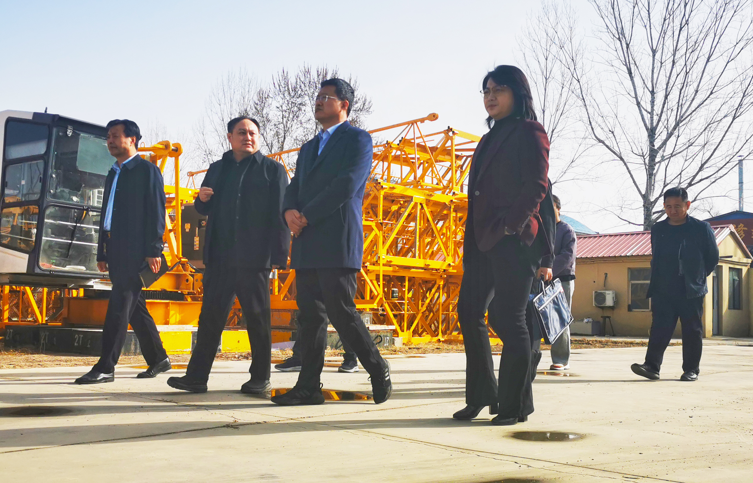 董事長(zhǎng)楊海波帶隊(duì)到銀升建科公司調(diào)研