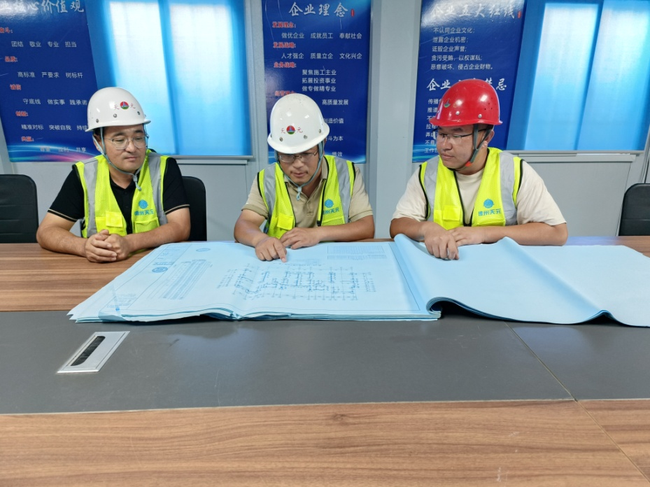 華戎銀泰西區(qū)項目團隊的奮進足跡與責任擔當